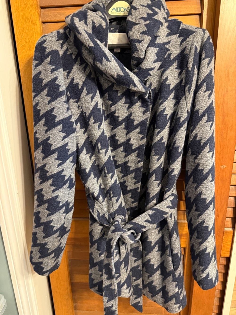 Houndstooth Belted coat - Navy & Light Gray